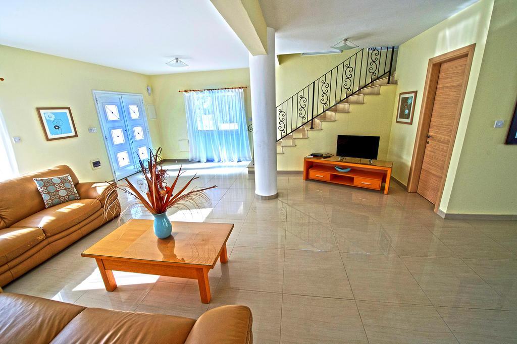 Hara Nissi Beach Villas Agia Napa Quarto foto