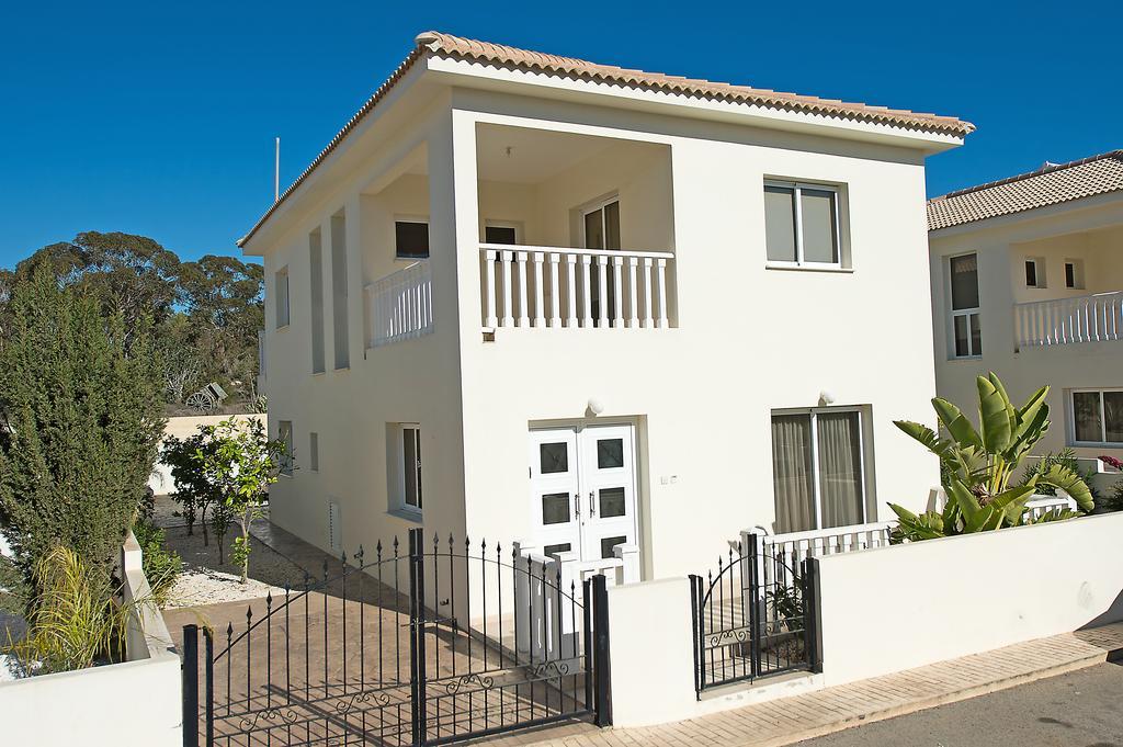 Hara Nissi Beach Villas Agia Napa Quarto foto
