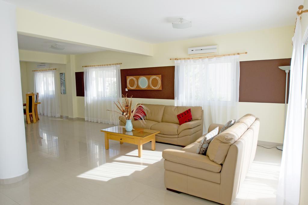 Hara Nissi Beach Villas Agia Napa Quarto foto