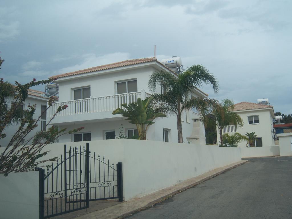 Hara Nissi Beach Villas Agia Napa Quarto foto